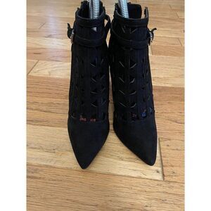 Report Fleure Black Suede Cutout High Heel Ankle Booties With Back Zipper sz 5.5